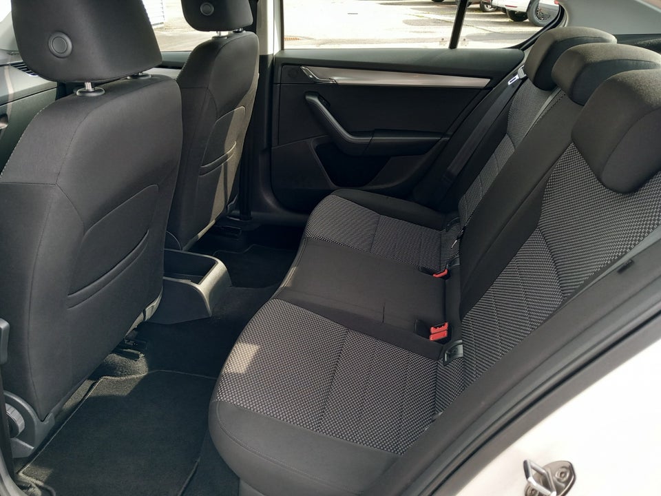 Skoda Octavia 1,4 TSi 140 Ambition DSG 5d