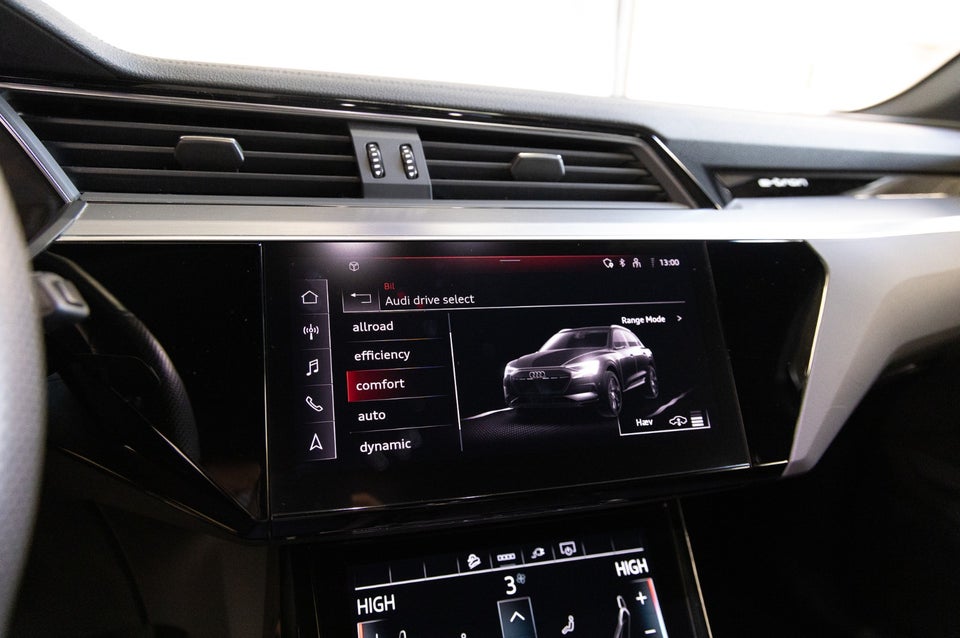 Audi e-tron 55 S-line quattro 5d