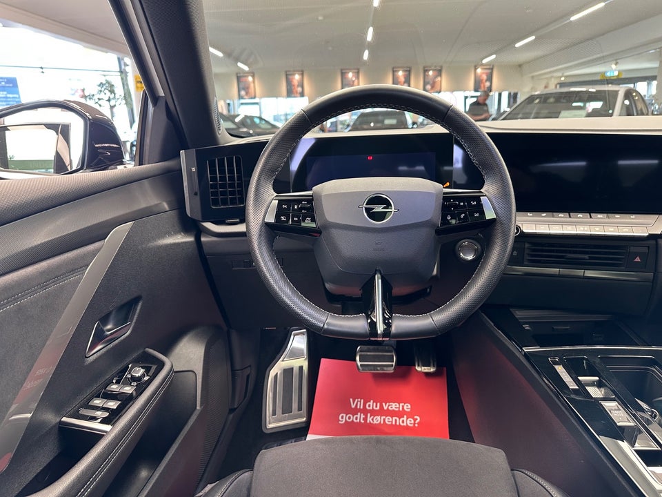 Opel Astra-e 54 Ultimate 5d