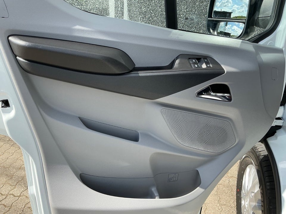 Maxus Deliver 9 2,0 TD L4 Chassis RWD 2d