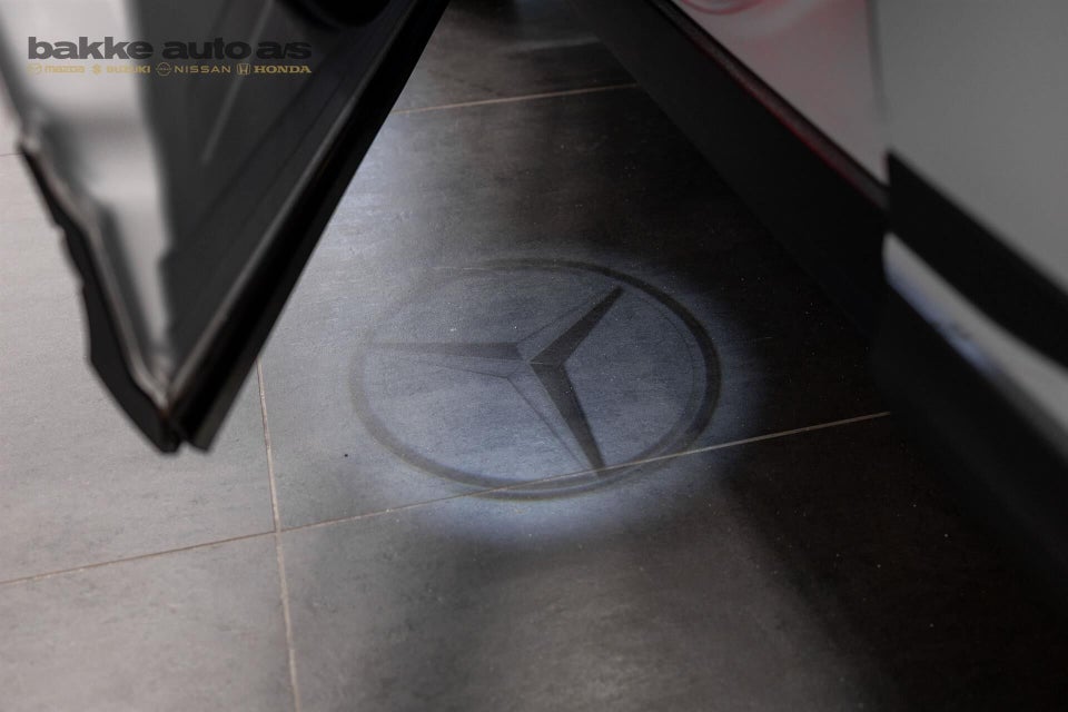 Mercedes EQA300 Progressive 4Matic 5d