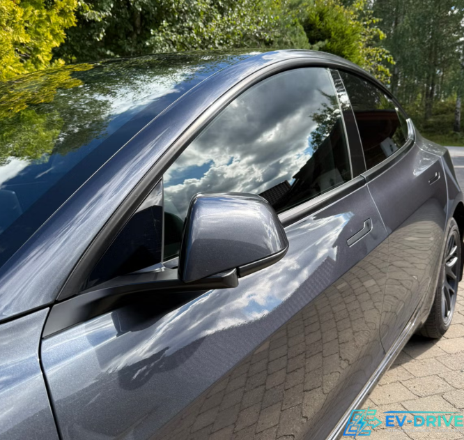 Tesla Model 3 Long Range AWD 4d