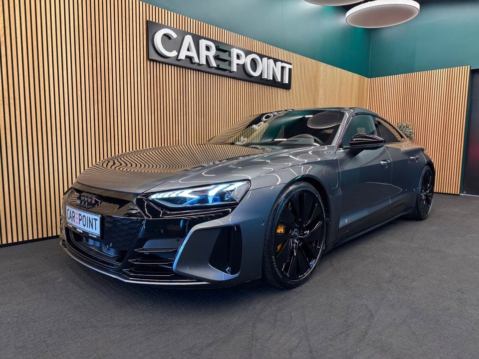 Audi RS e-tron GT quattro 4d