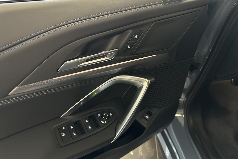 BMW iX1 eDrive20 M-Sport 5d