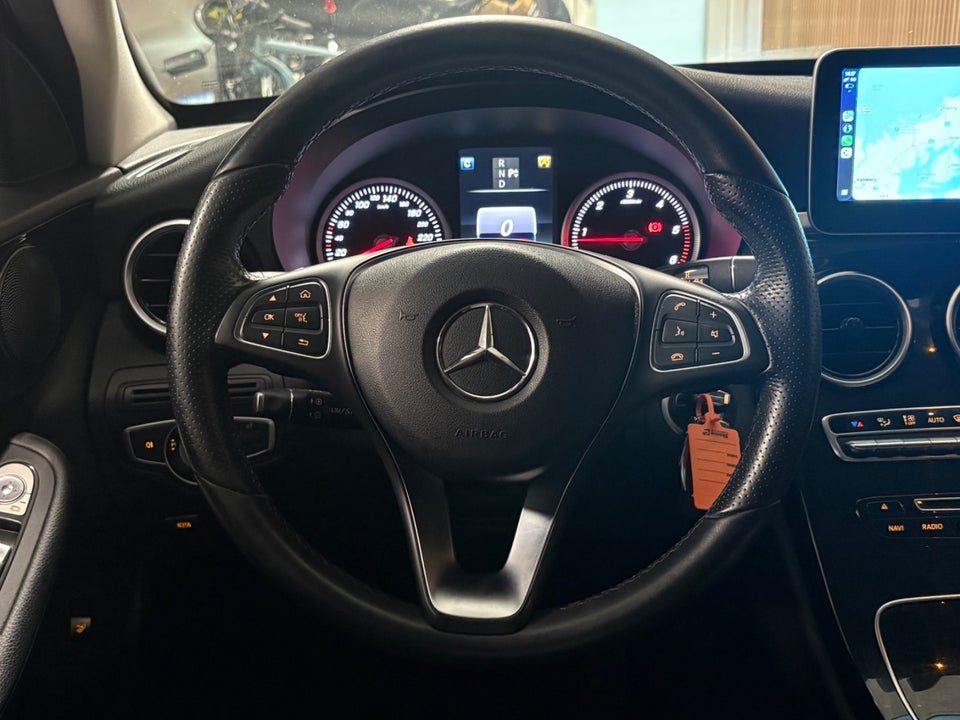 Mercedes C220 d 2,2 AMG Line stc. aut. 5d