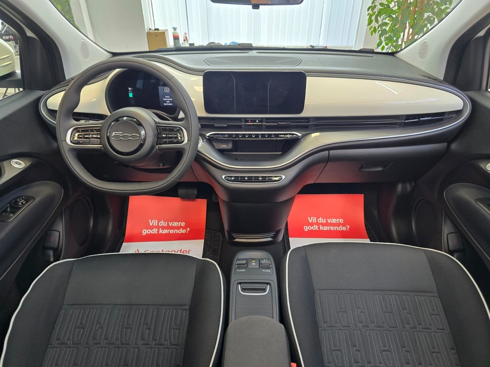 Fiat 500e 42 Icon Cabrio 2d