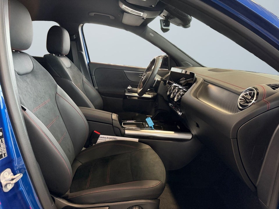 Mercedes EQA250+ AMG Advance 5d