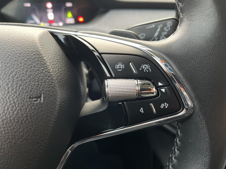 Skoda Enyaq 80 iV Loft 5d