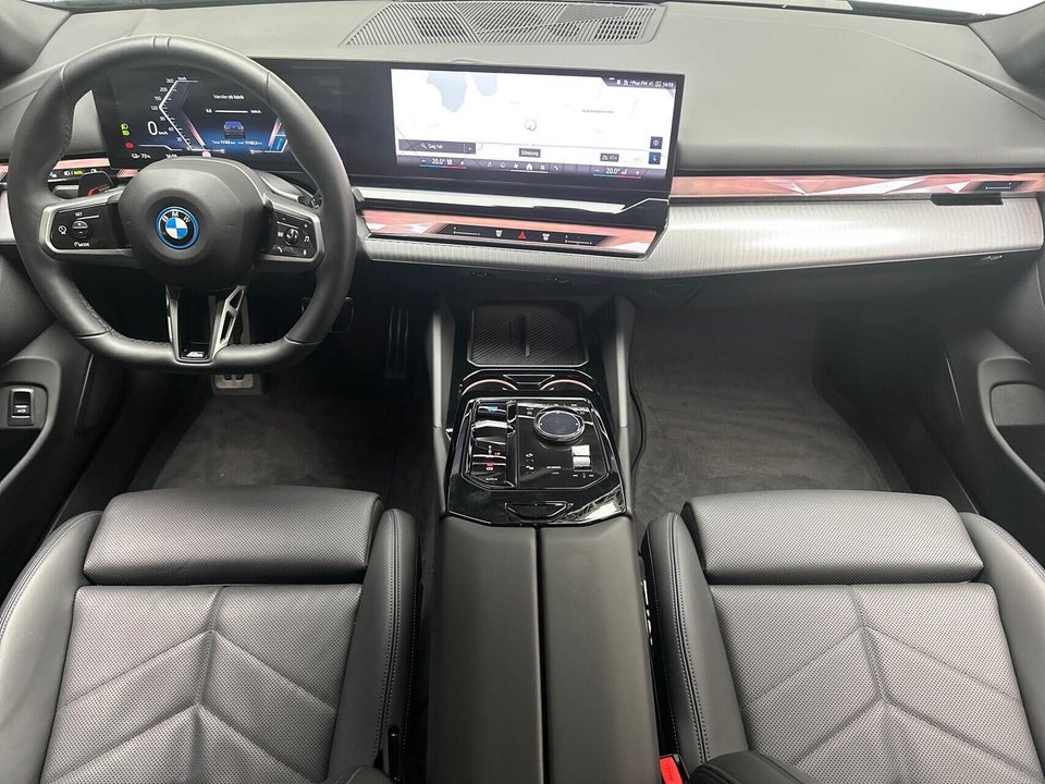 BMW i5 eDrive40 M-Sport 4d