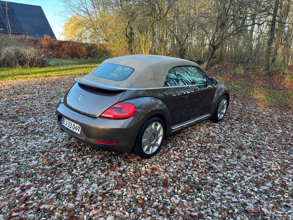 VW The Beetle 2,0 TDi 140 Design Cabriolet DSG 2d