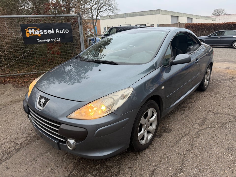 Peugeot 307 2,0 16V CC 2d