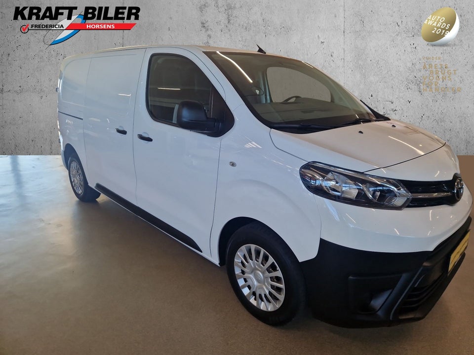 Toyota ProAce 2,0 D 120 Medium Comfort 5d