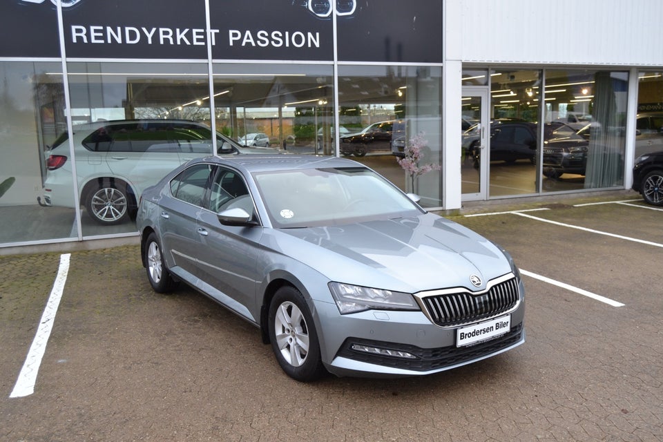 Skoda Superb 2,0 TDi 150 Intro Edition DSG 5d