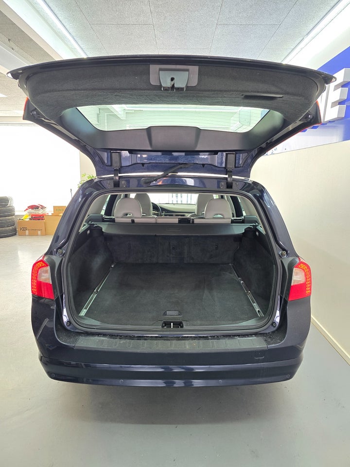Volvo V70 2,0 Summum 5d