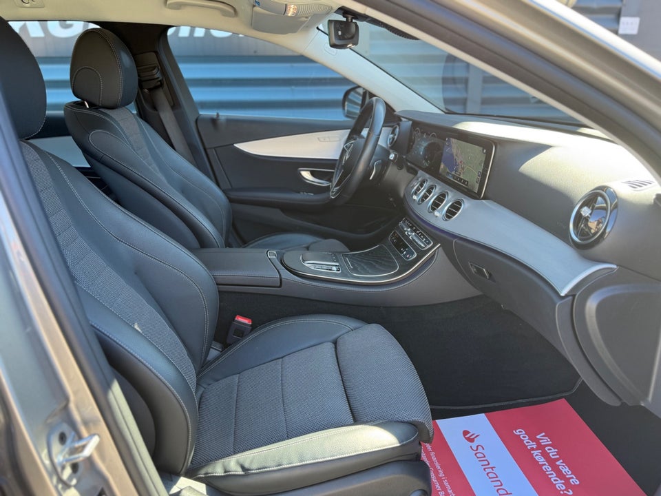 Mercedes E300 de 2,0 Avantgarde stc. aut. 4Matic 5d