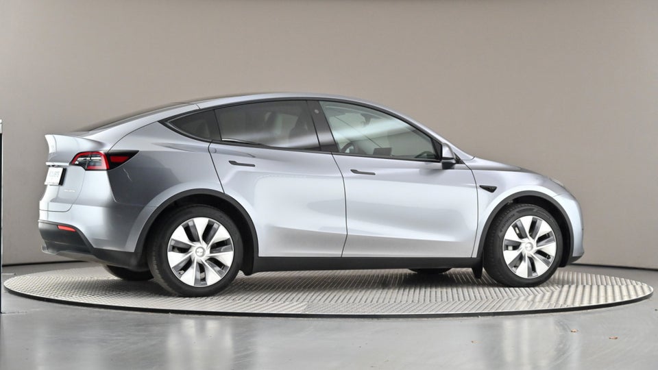 Tesla Model Y Long Range AWD 5d