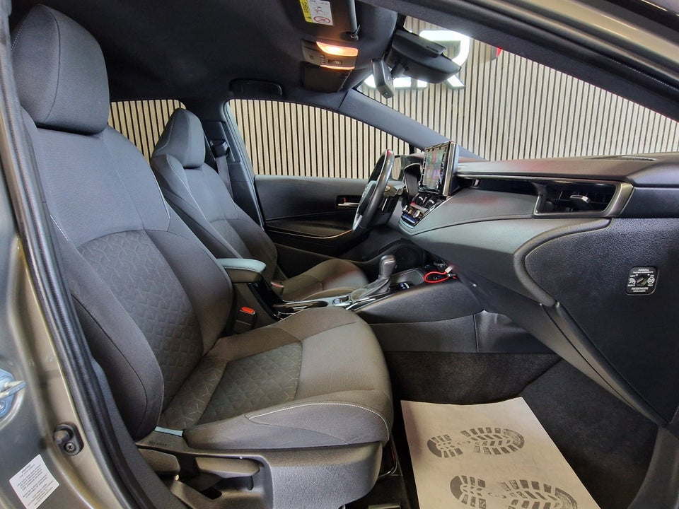 Toyota Corolla 2,0 Hybrid H3 Premium Touring Sports MDS 5d