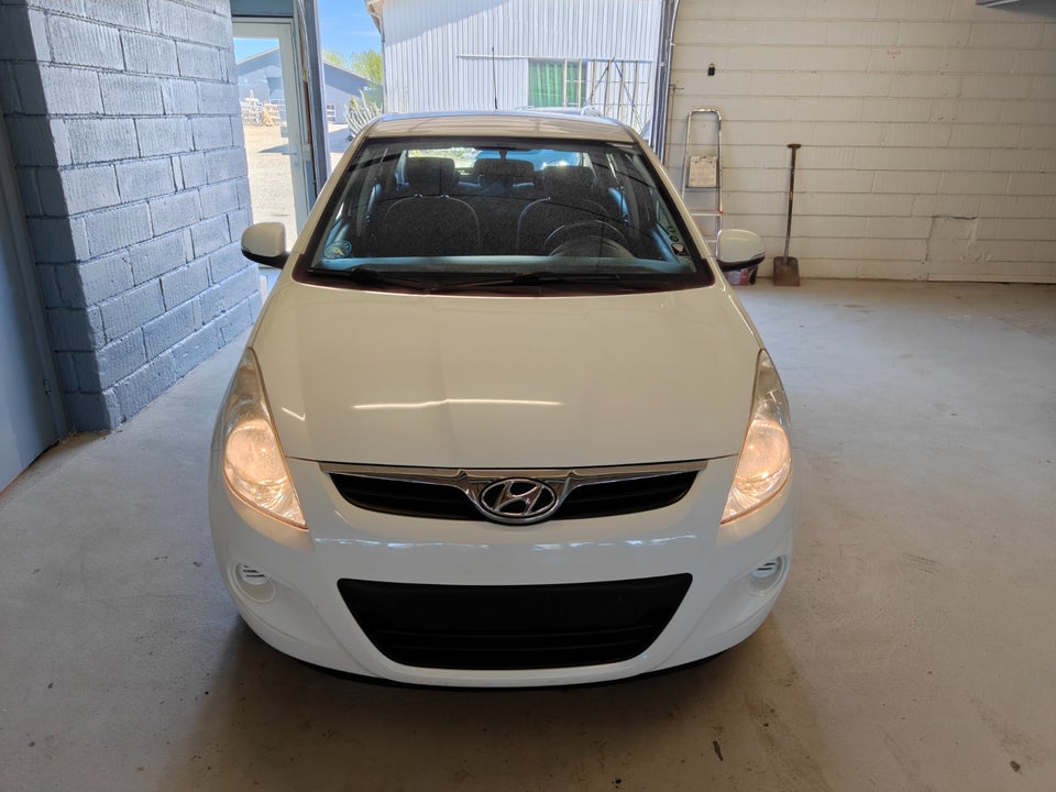 Hyundai i20 1,25 Comfort 5d