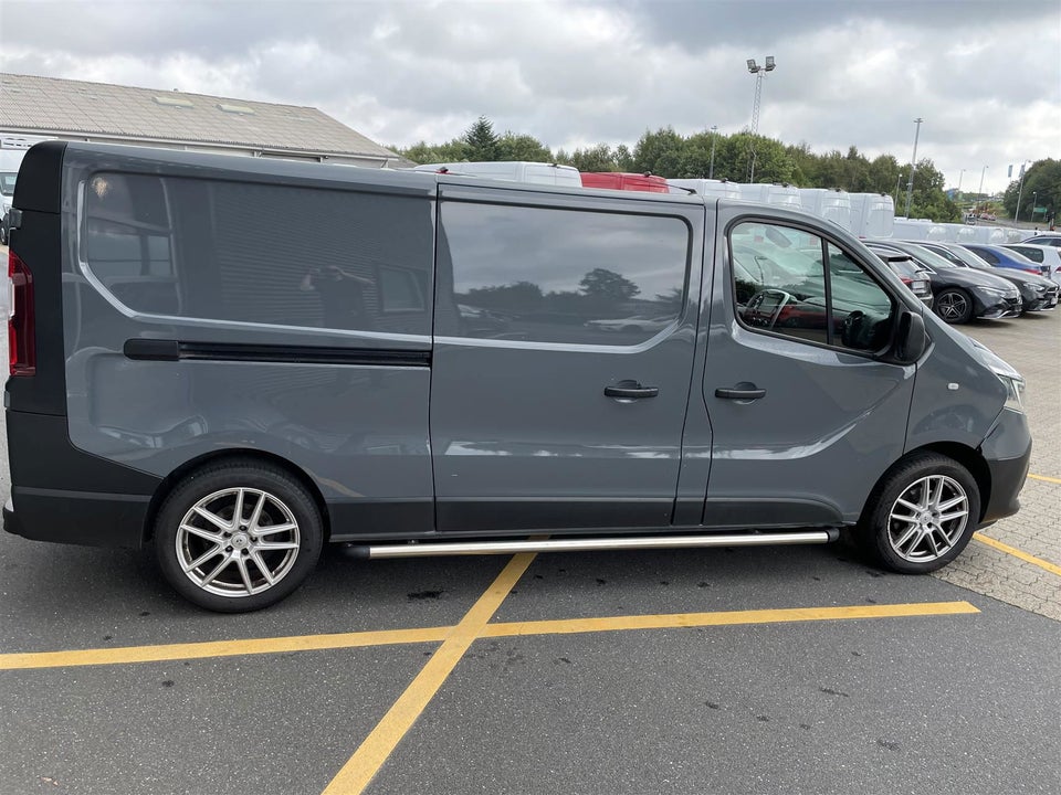 Renault Trafic T29 2,0 dCi 145 L2H1 EDC