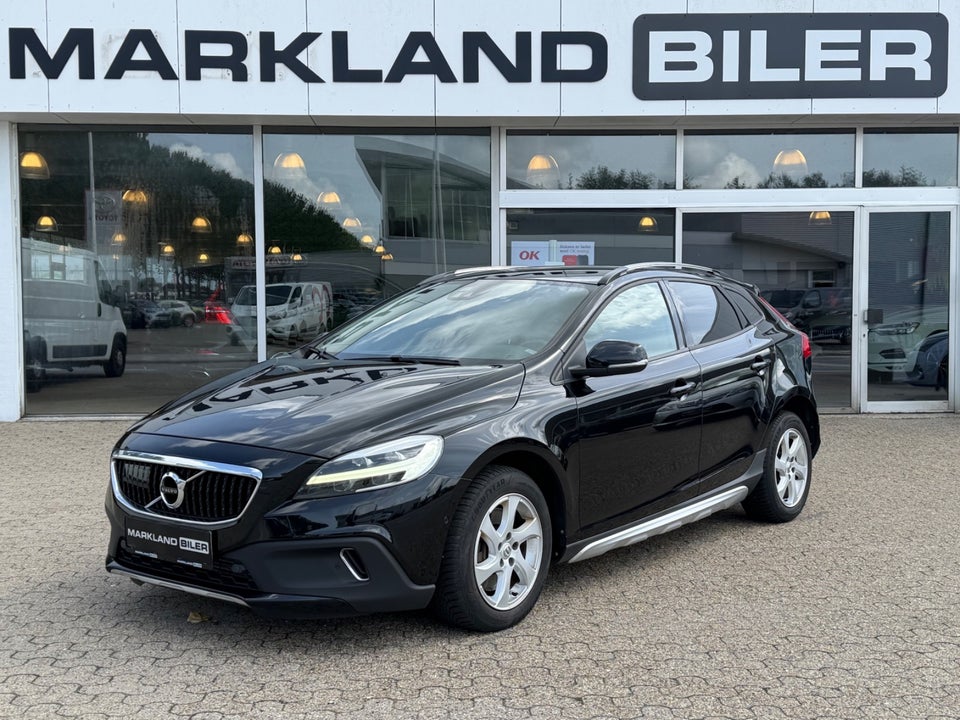 Volvo V40 CC 2,0 D3 150 Momentum aut. 5d