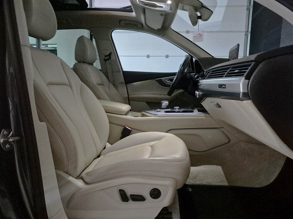 Audi Q7 3,0 TDi 272 quattro Tiptr. 5d