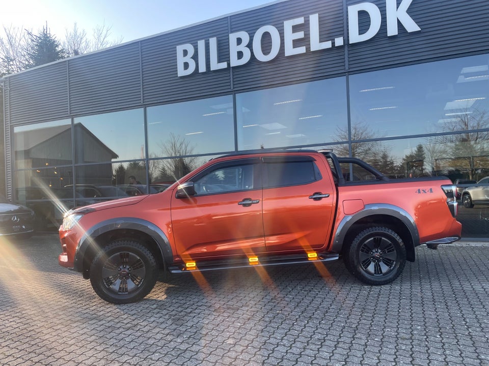 Isuzu D-Max 1,9 TD 163 Crew Cab Exclusive aut. 4d