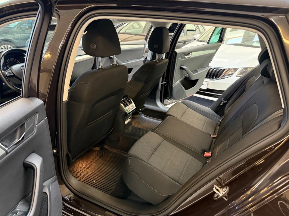 Skoda Superb 1,4 TSi 150 Ambition Combi DSG 5d