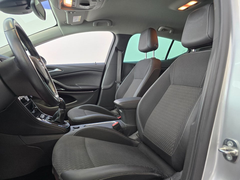 Opel Astra 1,4 T 150 Innovation 5d