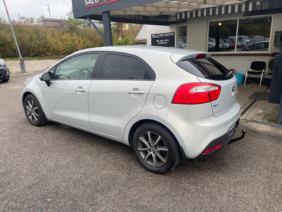 Kia Rio 1,2 CVVT Exclusive 5d