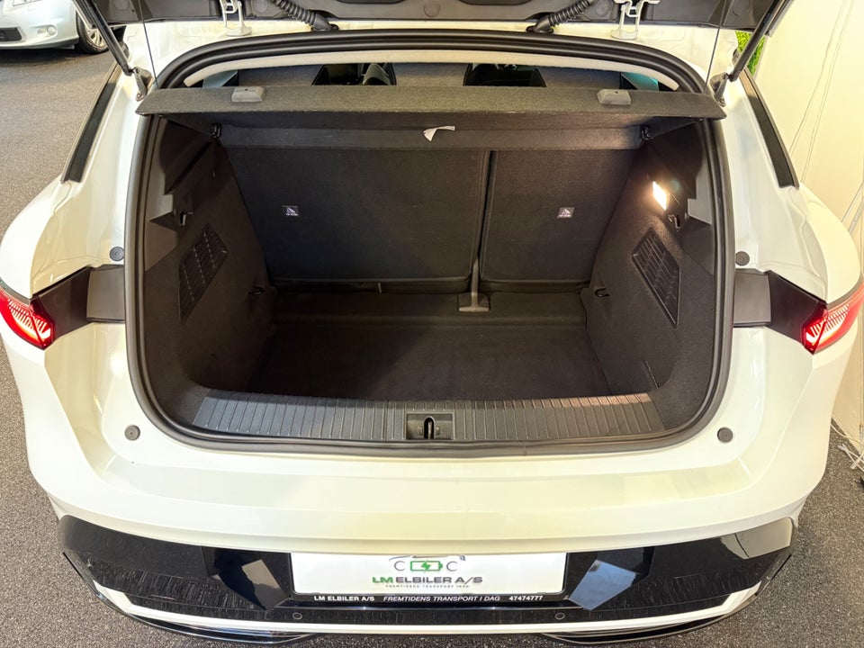 Renault Megane E-Tech 40 Equilibre 5d