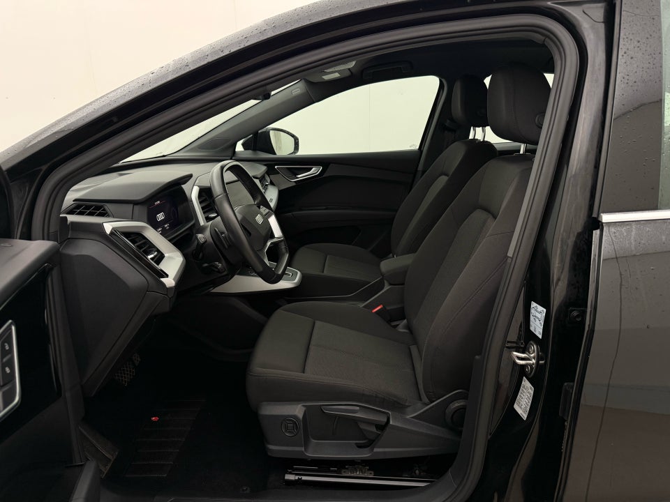 Audi Q4 e-tron 35 S-line Sportback 5d