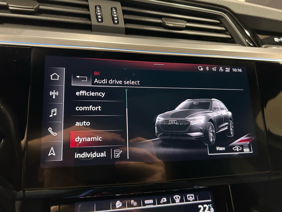 Audi e-tron S quattro 5d