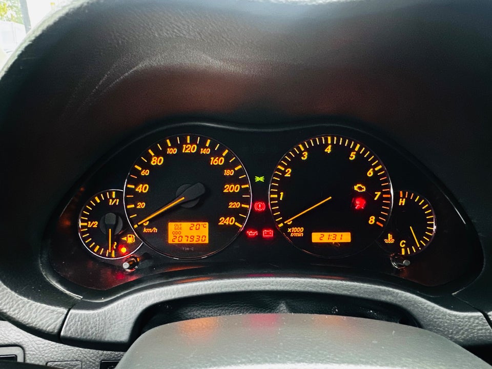 Toyota Avensis 1,8 VVT-i Sol 5d