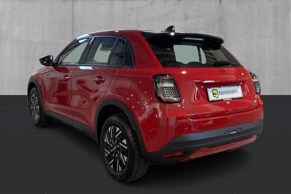 Fiat 600e 54 (RED) 5d