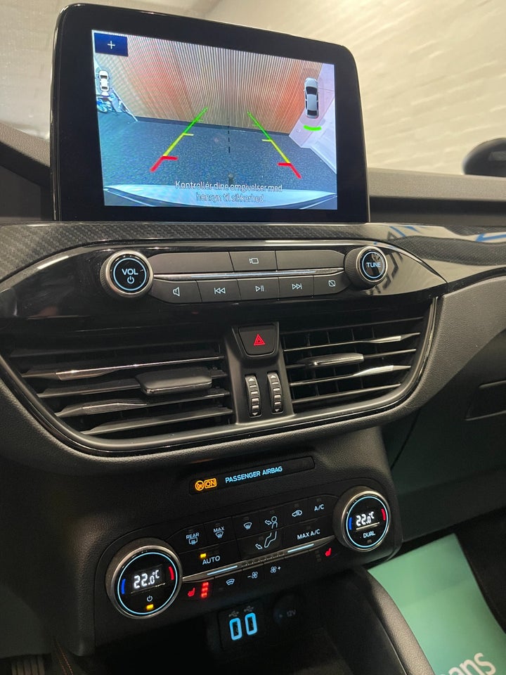 Ford Kuga 2,5 HEV ST-Line X CVT 5d