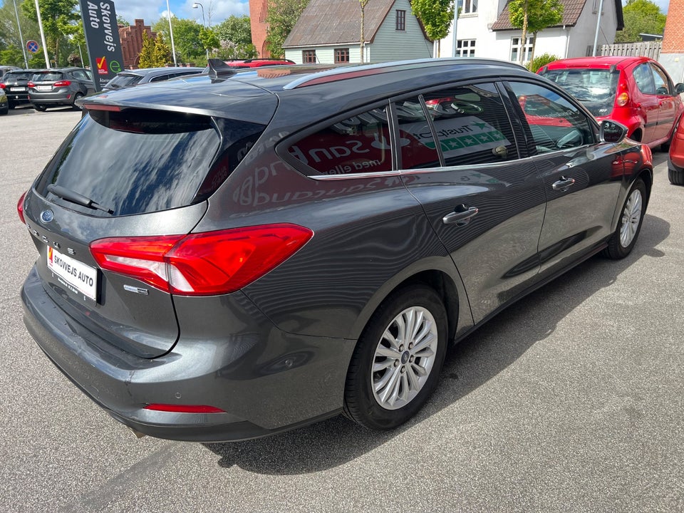 Ford Focus 1,0 EcoBoost mHEV Titanium X 5d