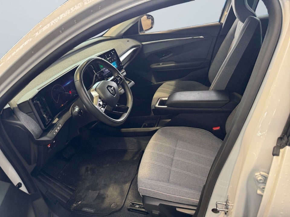 Renault Megane E-Tech 40 Equilibre 5d