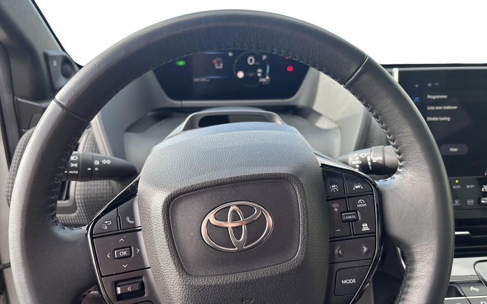 Toyota bZ4X Executive Premium 5d