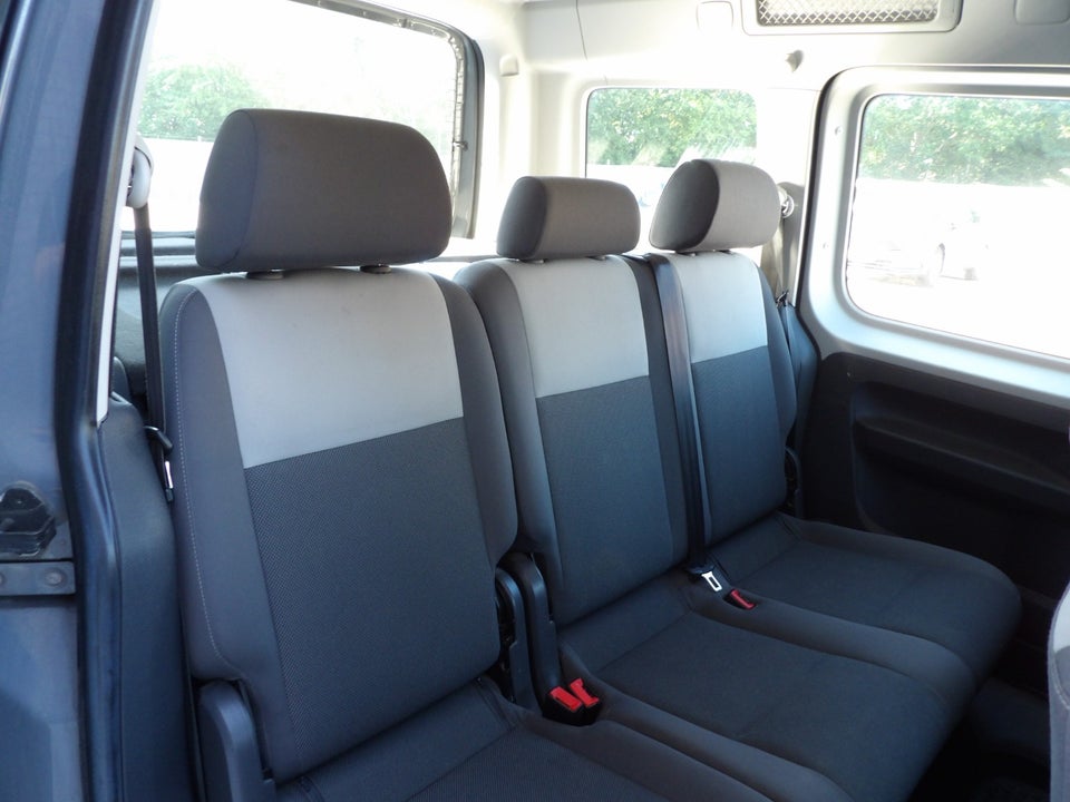 VW Caddy 1,6 TDi 75 Trendline BMT 5d