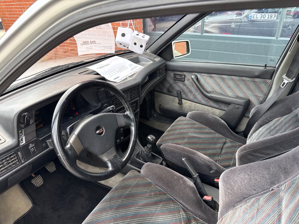 Opel Kadett 2,0 GSi 16V 5d