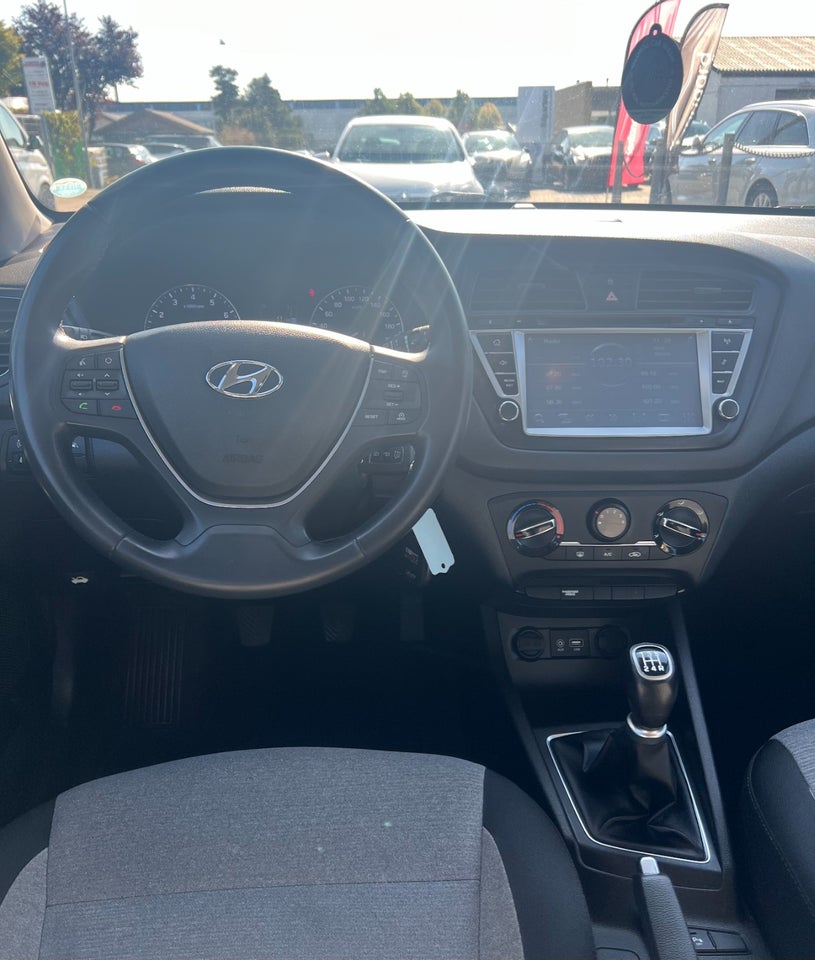 Hyundai i20 1,25 Trend 5d