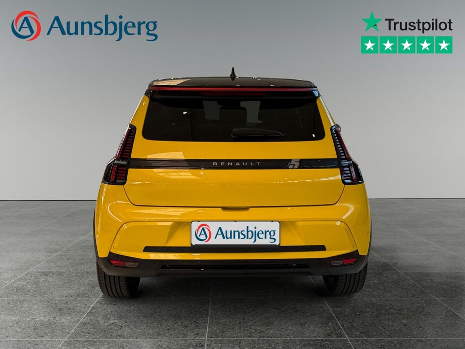 Renault 5 E-Tech 52 Iconic 5d