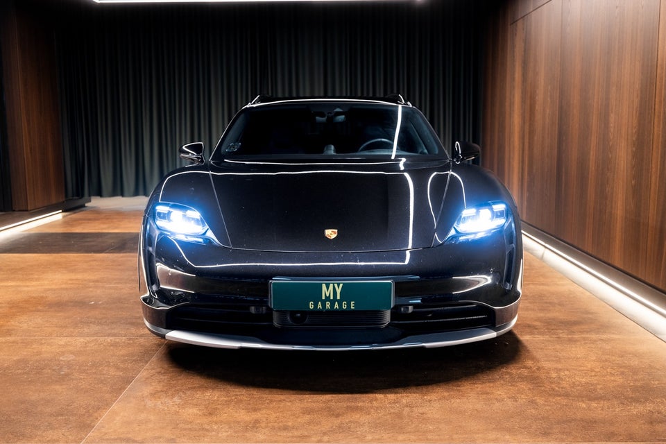Porsche Taycan 4 Performance+ Cross Turismo 5d