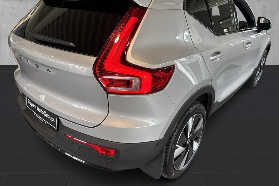 Volvo EX40 Extended Range Plus 5d