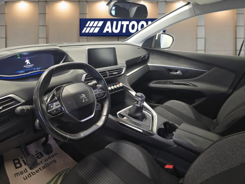 Peugeot 3008 1,2 e-THP 130 Active 5d