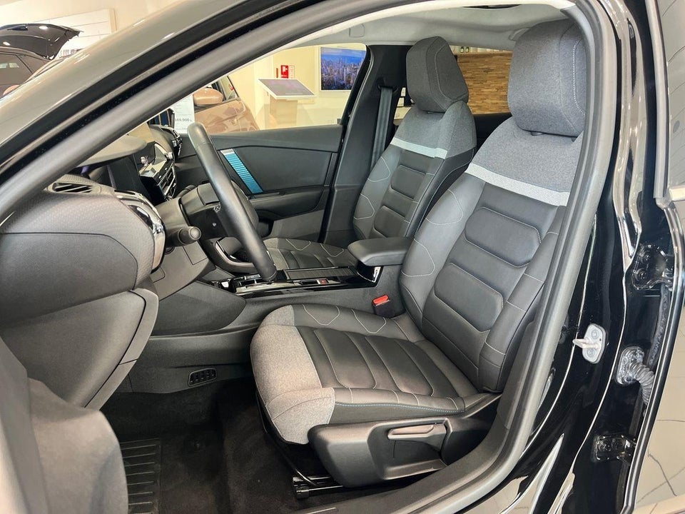 Citroën ë-C4 50 Shine 5d