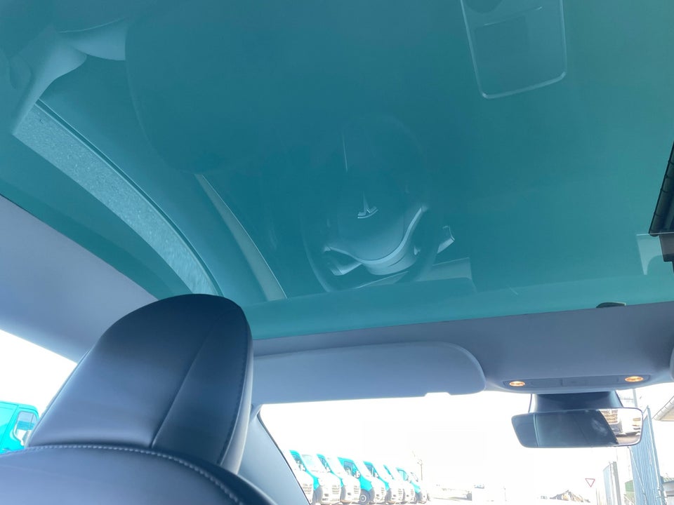 Tesla Model 3 Standard Range+ RWD 4d