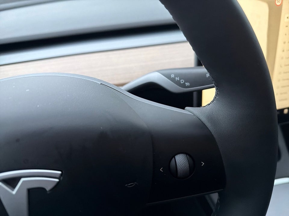 Tesla Model Y Long Range RWD 5d