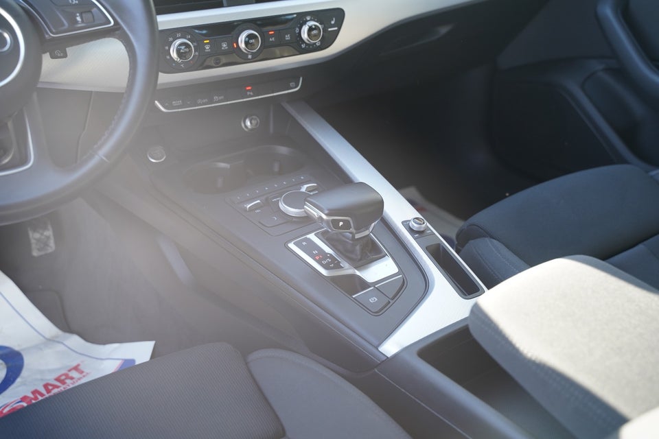 Audi A4 40 TFSi Advanced Avant S-tr. 5d