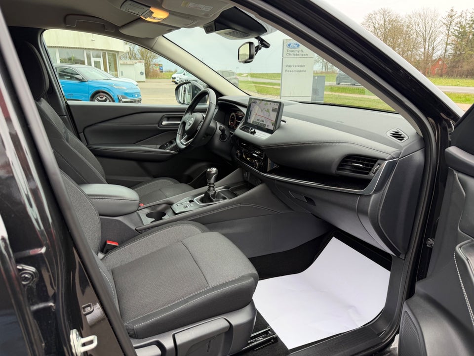 Nissan Qashqai 1,3 mHEV N-Connecta 5d
